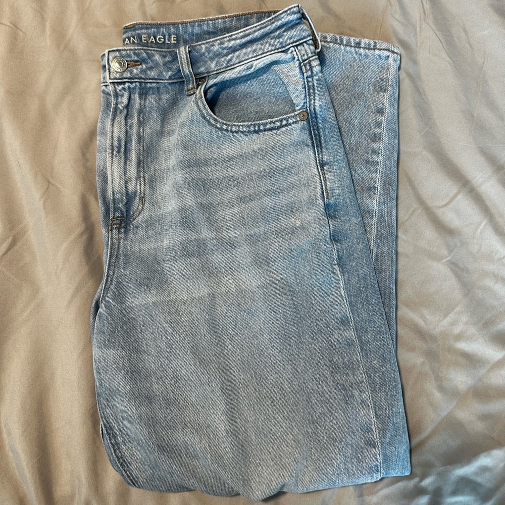 American Eagle Mom Jeans